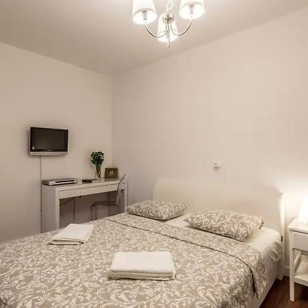 Apartment Dalmatian 230m2 With Pool And Garden Near The Old Town For Families *