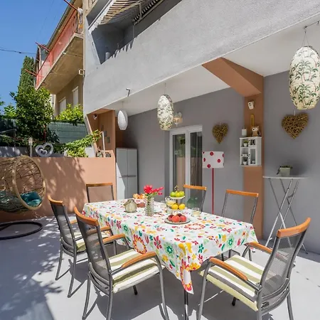 Appartement Dalmatian 230m2 With Pool And Garden Near The Old Town For Families *