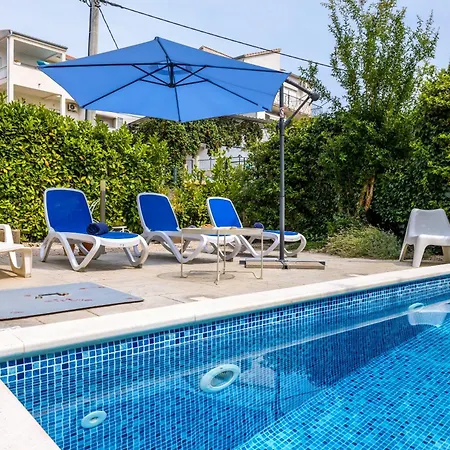 Appartement Dalmatian 230m2 With Pool And Garden Near The Old Town For Families *