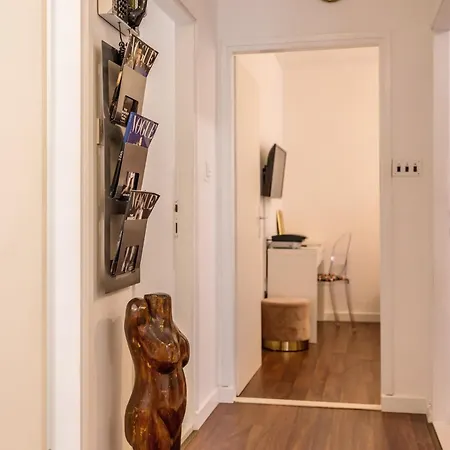 Dalmatian 230m2 With Pool And Garden Near The Old Town For Families Appartement