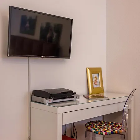 Dalmatian 230m2 With Pool And Garden Near The Old Town For Families * Split