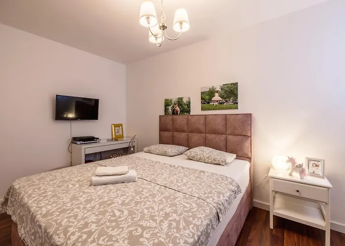 Apartament Dalmatian 230m2 With Pool And Garden Near The Old Town For Families *