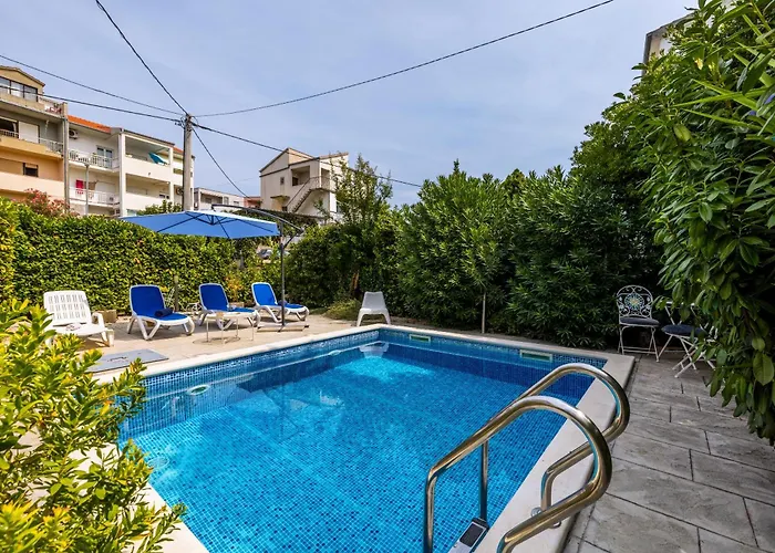 Dalmatian 230m2 With Pool And Garden Near The Old Town For Families Apartament *