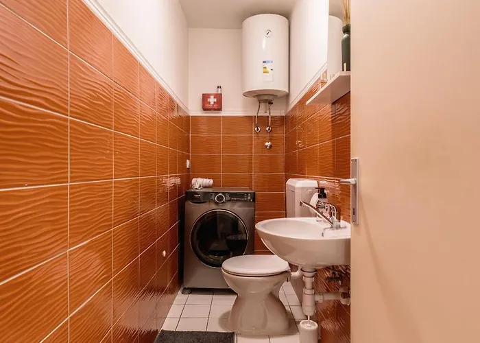 Dalmatian 230m2 With Pool And Garden Near The Old Town For Families Apartament *